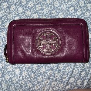 Tory Burch Zip Wallet